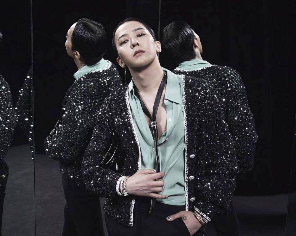G-Dragon (instagram.com/xxxibgdrgn)