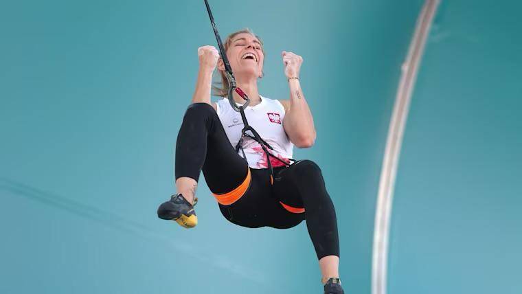 Atlet panjat tebing Polandia, Aleksandra Miroslaw. (olympics.com)
