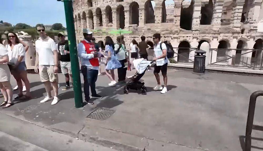 Thariq dan Aaliyah motoran di Italia (youtube.com/Thariq Halilintar)