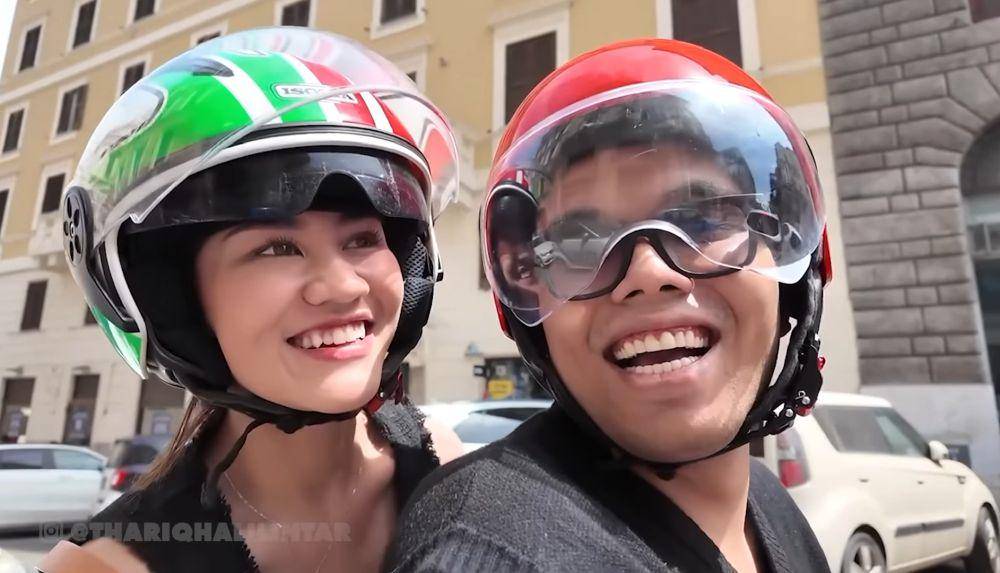 Thariq dan Aaliyah motoran di Italia (youtube.com/Thariq Halilintar)