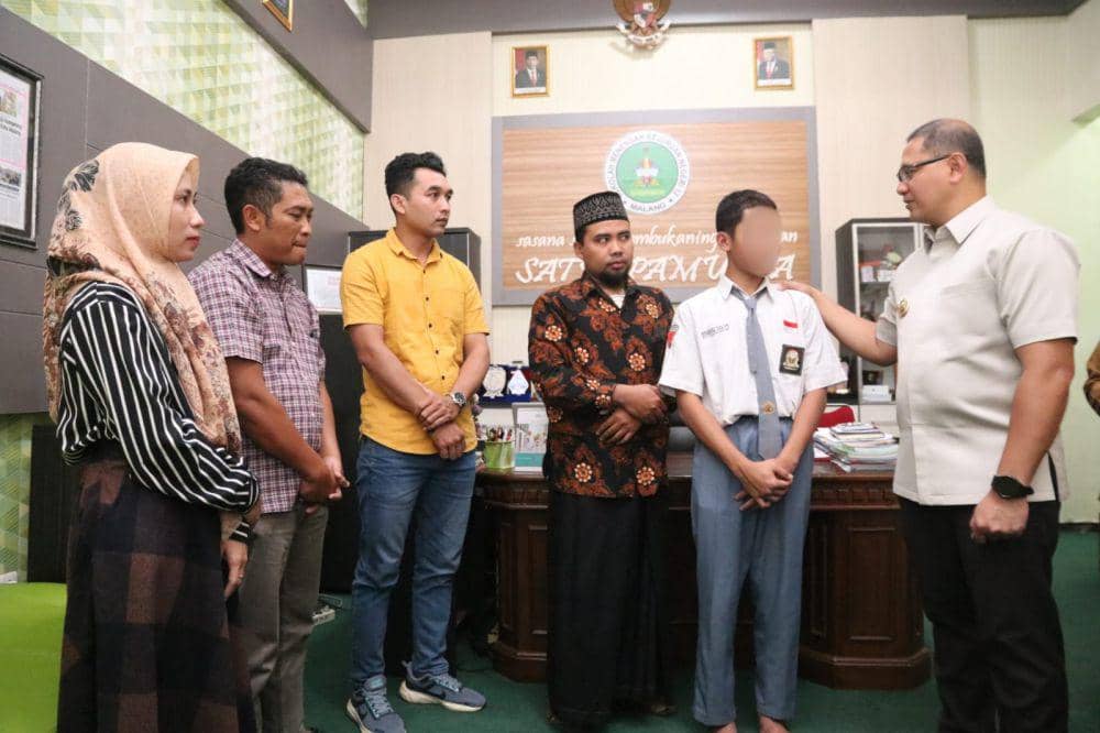Mediasi antara AK dan R yang dilakukan oleh Disdik Provinsi Jawa Timur. (IDN Times/Rizal Adhi Pratama)