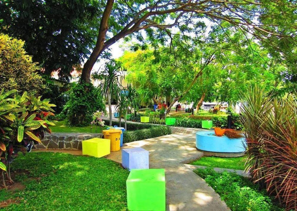 potret Taman Bungkul (google.com/maps/Risky Joyo Seputro)
