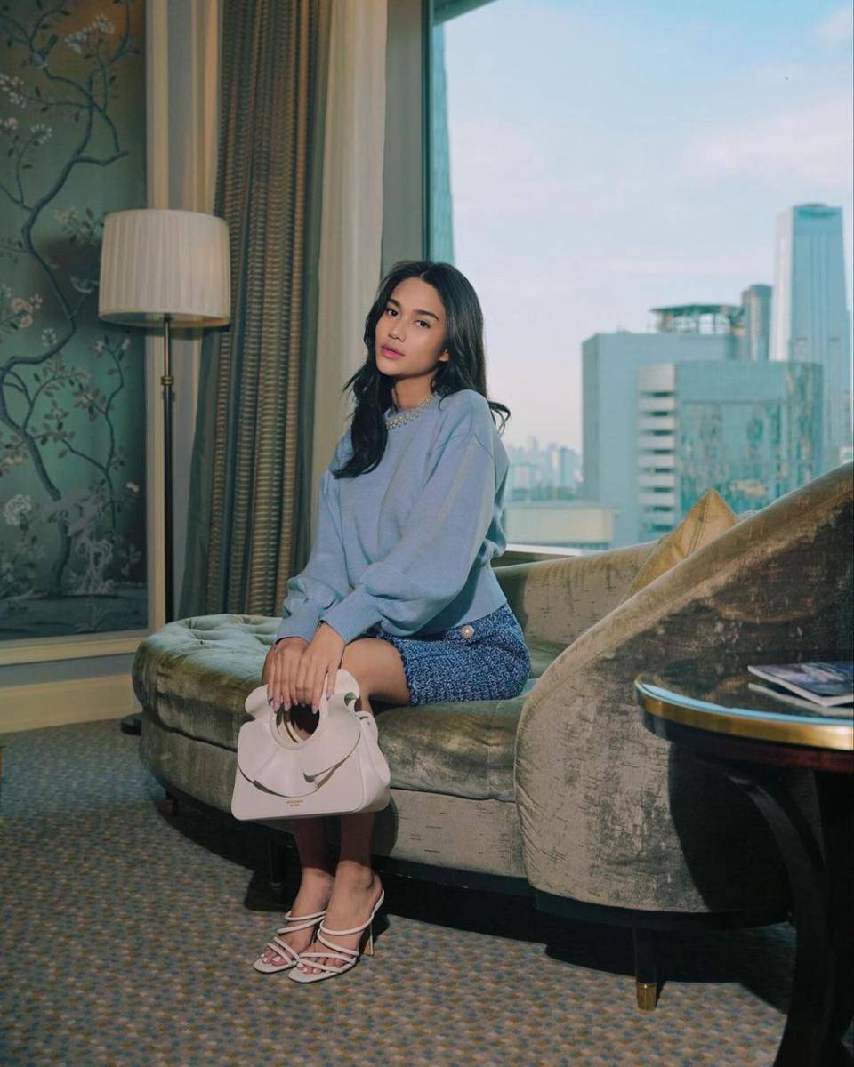 ide mix and match rok ala Azizah Salsha (instagram.com/azizahsalsha_)