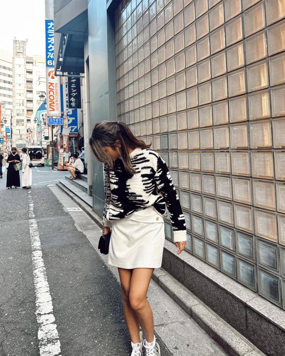 ide mix and match rok ala Azizah Salsha (instagram.com/azizahsalsha_)