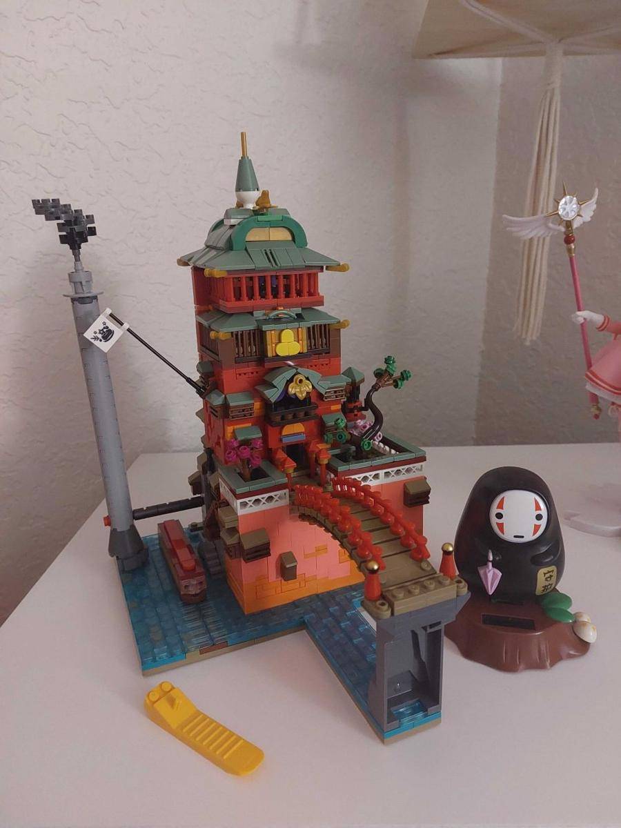 potret koleksi LEGO Ghibli (reddit.com/user/FitCustomer8860)