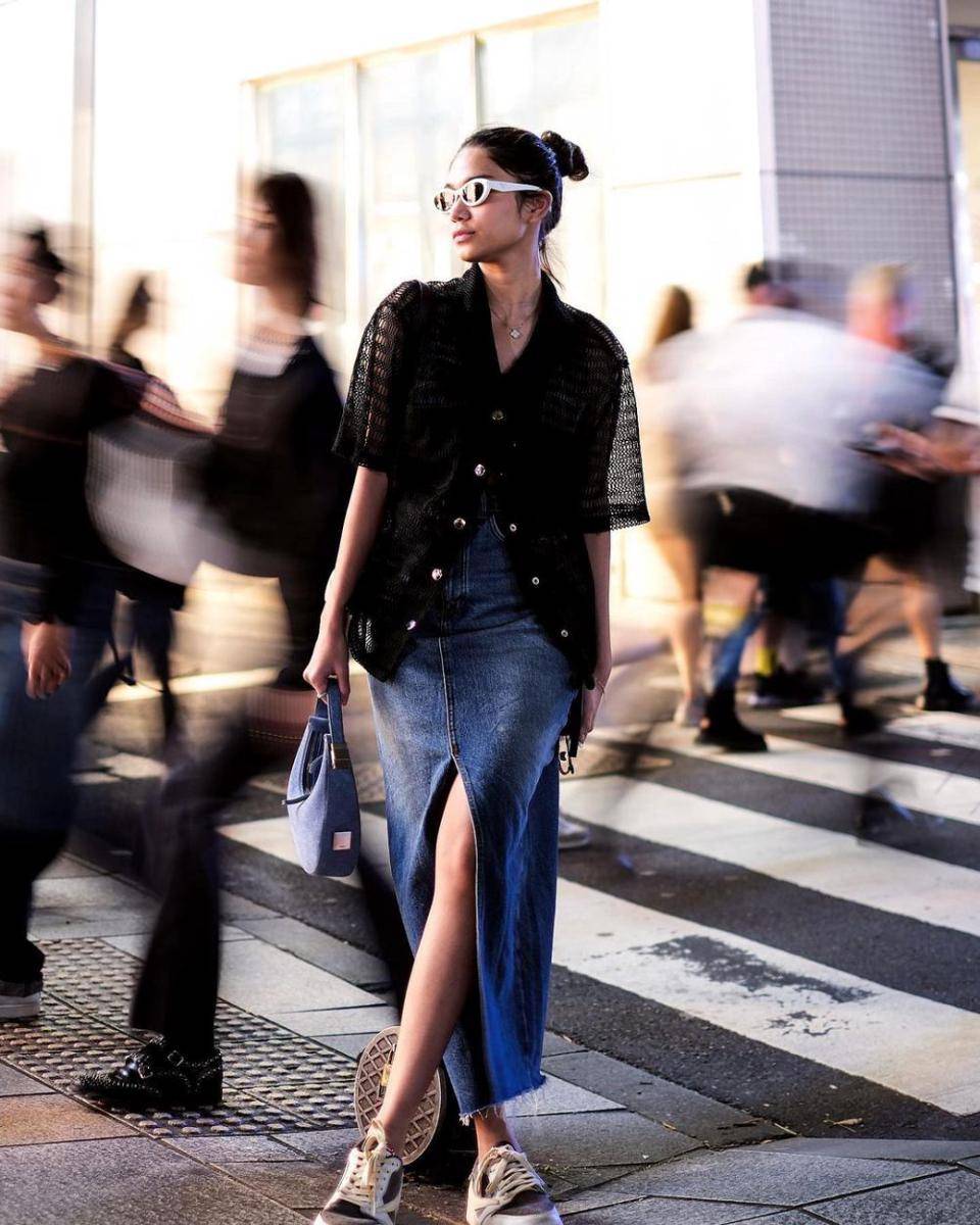 ide mix and match rok ala Azizah Salsha (instagram.com/azizahsalsha_)