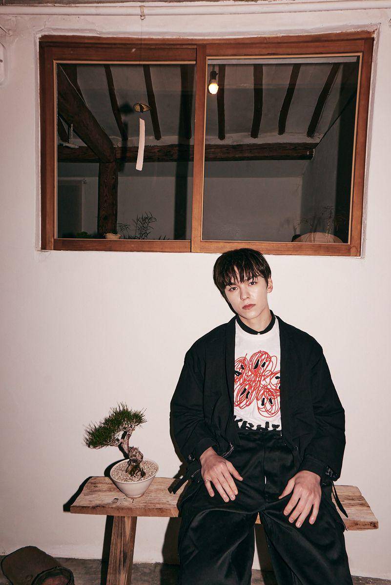 Vernon SEVENTEEN untuk KENZO (x.com/kenzo)
