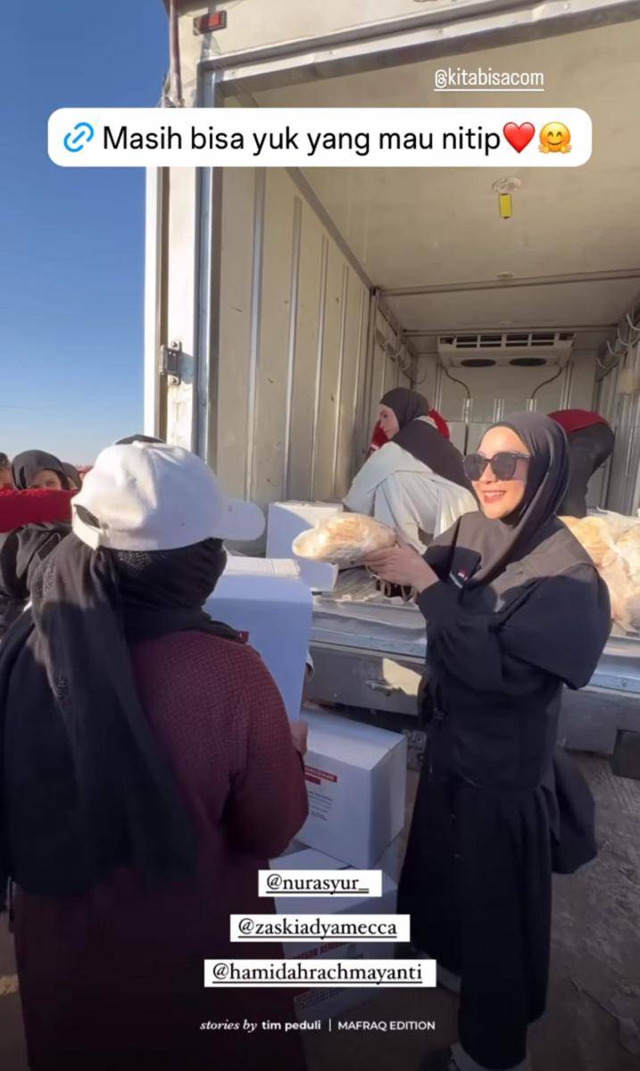 potret Zaskia Adya Mecca berkegiatan sosial di Jordan (instagram.com/zaskiaadyamecca)