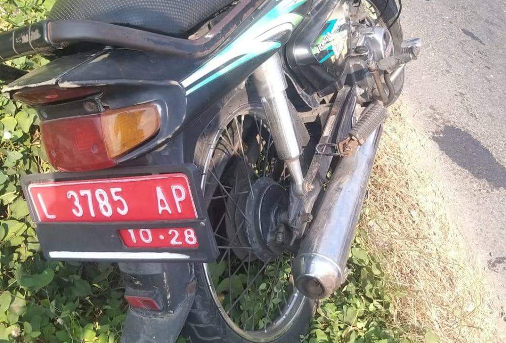 Motor pelaku merah yang dikendarai korban tabrak lari di Brambang Diwek Jombang. IDN Times/Zainul Arifin