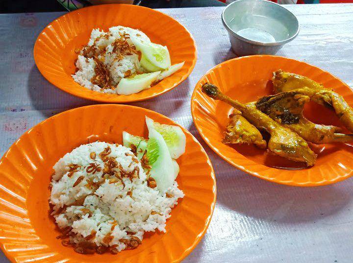 Nasi Uduk dan Ayam Goreng Mat Lengket, Jakarta Timur (google.com/maps/Annisa Handayani)