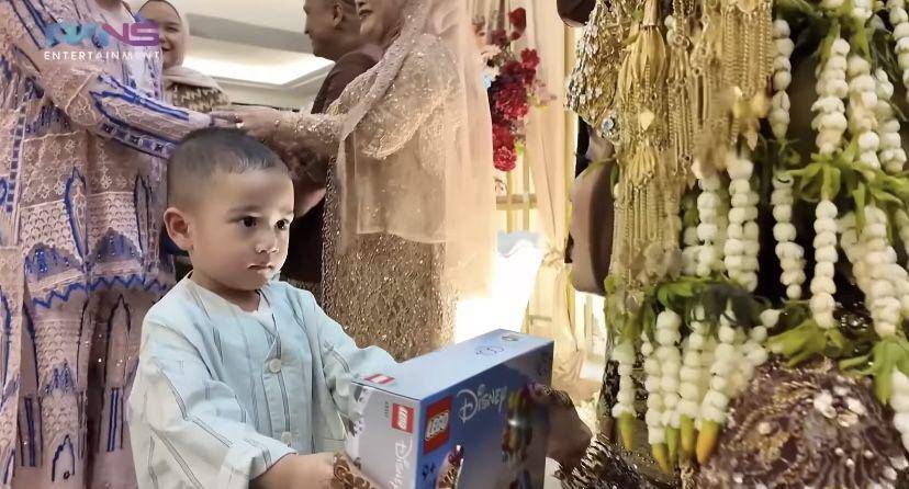 potret Nagita Slavina hadiri pernikahan karyawan Rans (youtube.com/Rans Entertainment)