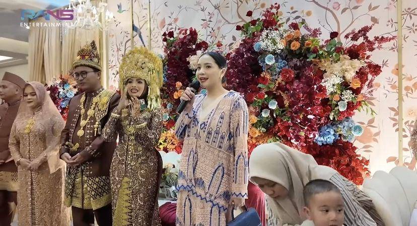 potret Nagita Slavina hadiri pernikahan karyawan Rans (youtube.com/Rans Entertainment)