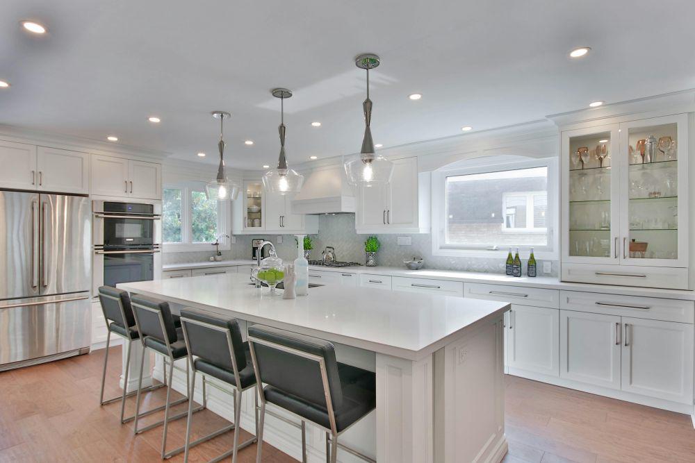 Island Kitchen. (Unplash.com/Lotus Design N)