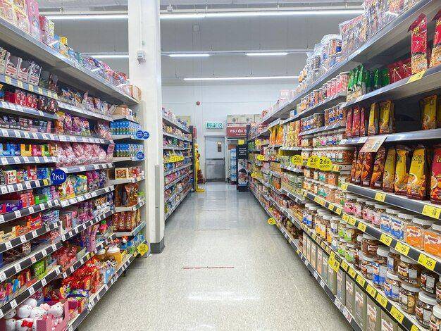 ilustrasi ukuran toko minimarket (Freepik.com/EyeEm)