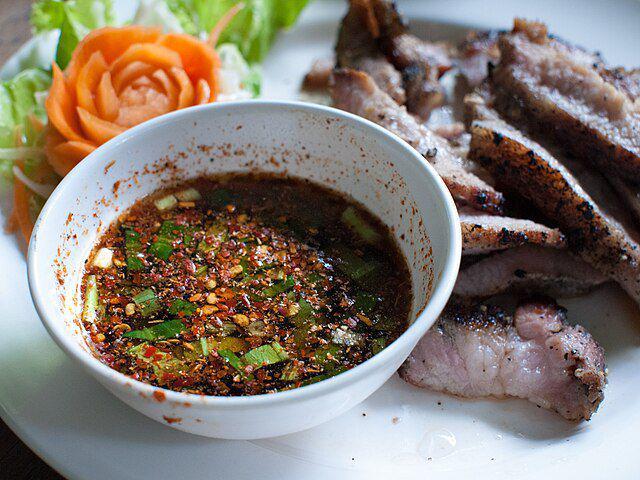 ilustrasi thai dipping sauce (commons.wikimedia.org/Takeaway)