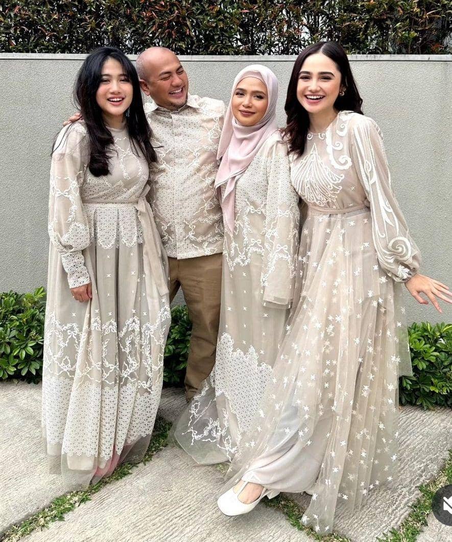 Syifa Hadju dan mama (instagram.com/sndihadju)