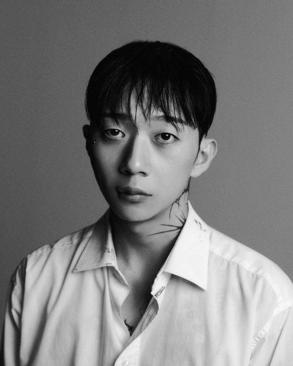 Woo Won Jae (instagram.com/munchinthepool)