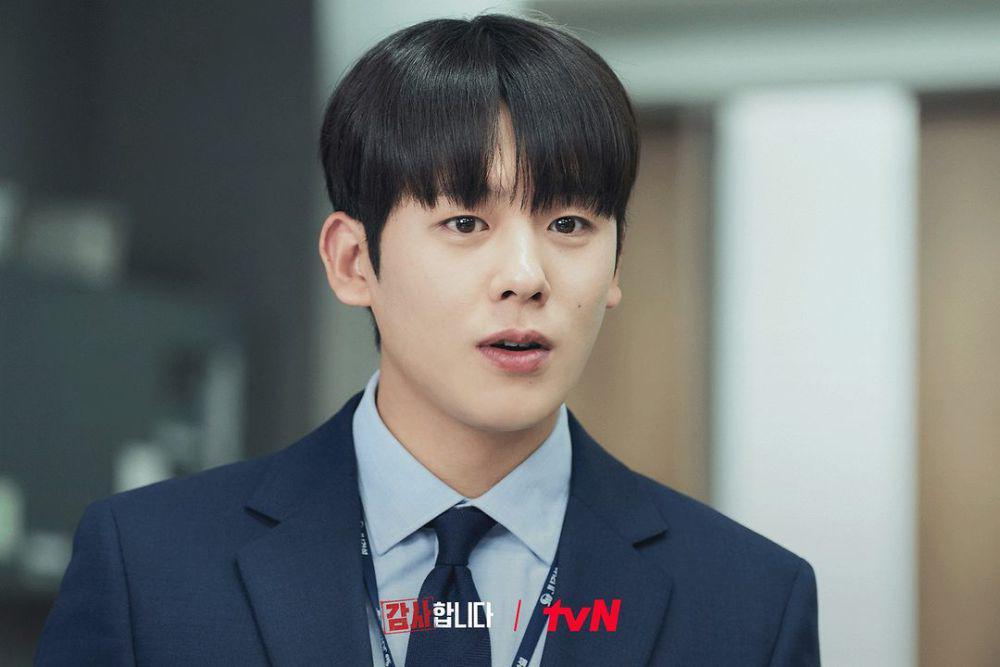 7 Kepedulian Goo Han Soo pada Yoon Seo Jin di Drakor The Auditors