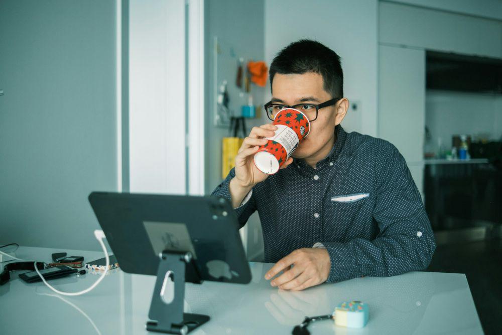 ilustrasi multitasking (unsplash.com/Steve Ding)