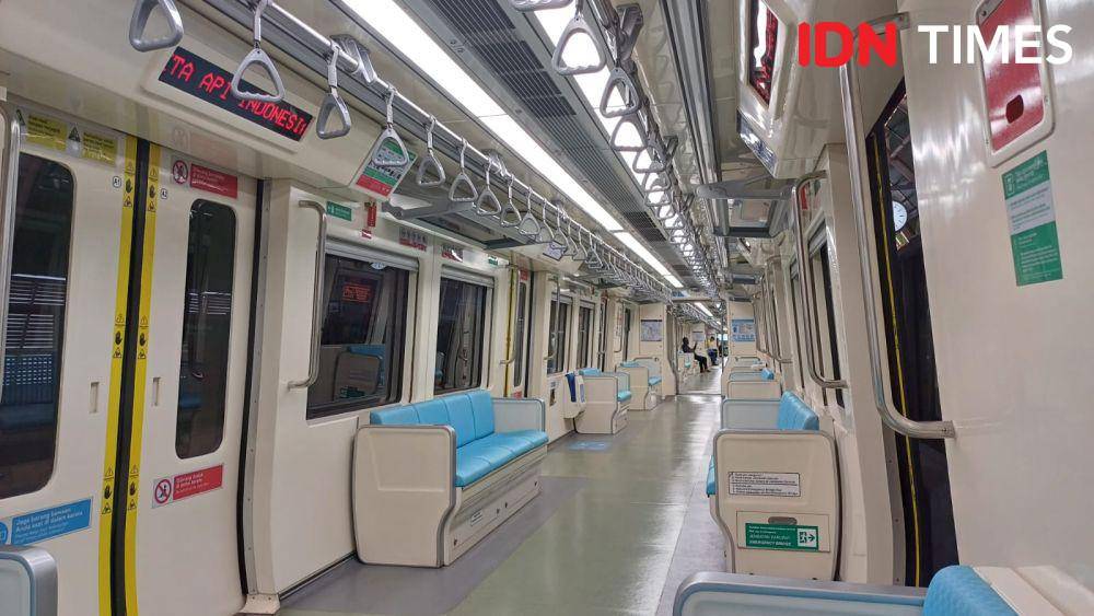 Potret LRT Jabodebek, Jakarta (IDN Times/Dhiya Awlia Azzahra)