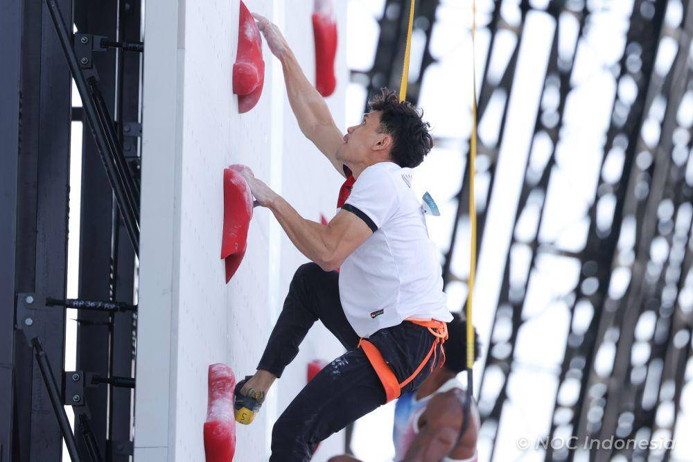 Atlet panjat tebing putra Indonesia, Veddriq Leonardo turun di nomor speed putra Olimpiade 2024 Paris (dok.NOC Indonesia/Naif Muhammad Al’as/Canon Indonesia)