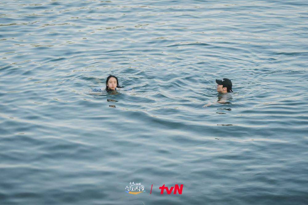 cuplikan variety show Korea Fresh Off The Sea (instagram.com/tvn_joy)
