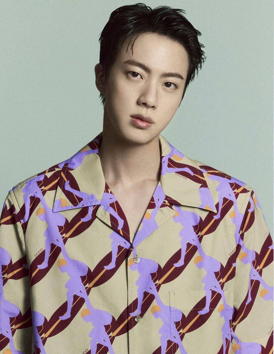 potret Jin BTS jadi global brand ambassador Gucci (dok.Gucci/WWD)