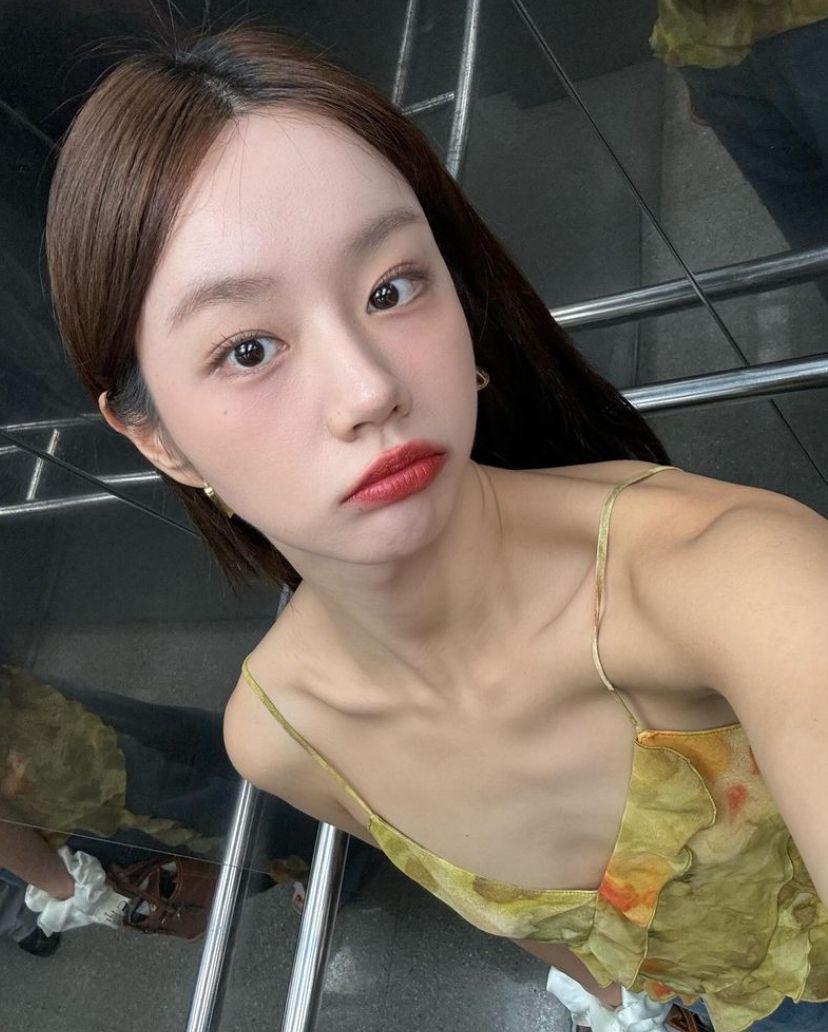 potret Hyeri (instagram.com/hyeri_0609)