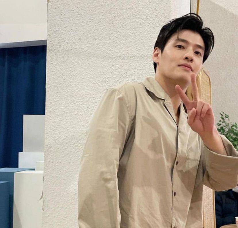 potret Kang Ha Neul (Instagram.com/kanghaneul_official)