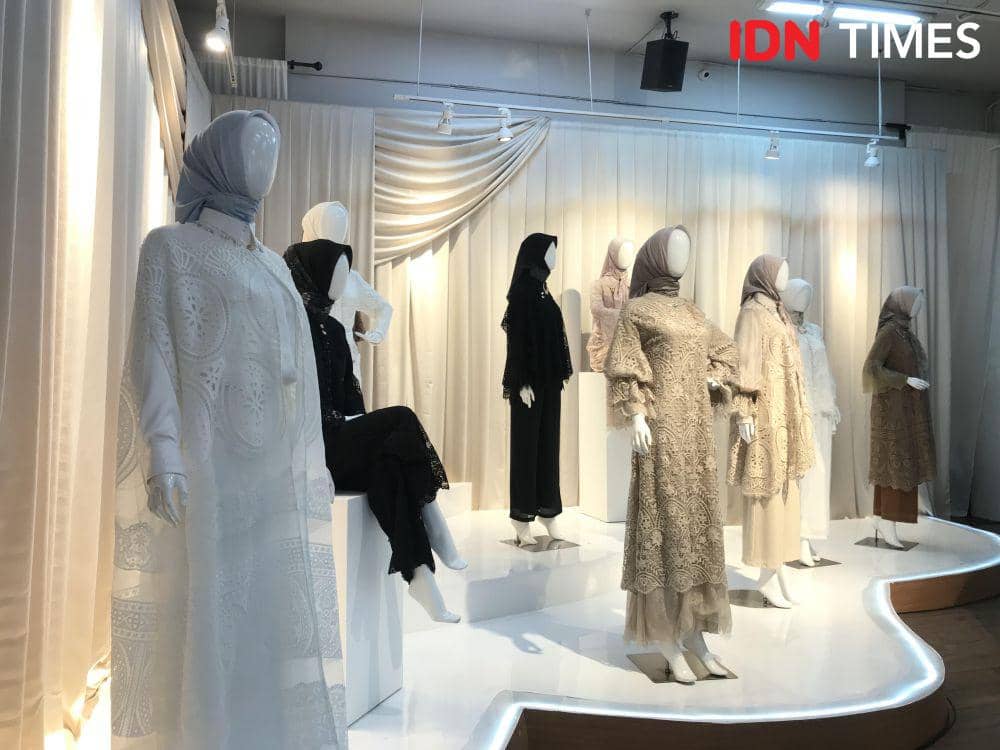 Kolaborasi ADA dan Zeta Prive lahirkan timeless luxury wear. 7 Juli 2024. (IDN Times/Hani Safanja)
