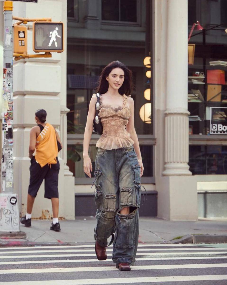 Davika Hoorne (instagram.com/davikah)