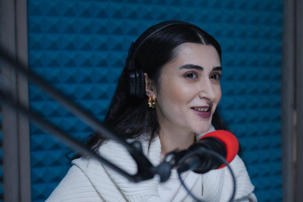 5 Rekomendasi Podcast Edukasi Finansial untuk Generasi Sandwich