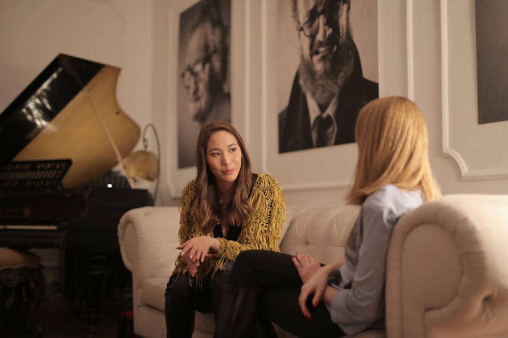 5 Tips Memberi Tahu Teman tentang Perselingkuhan Pasangannya