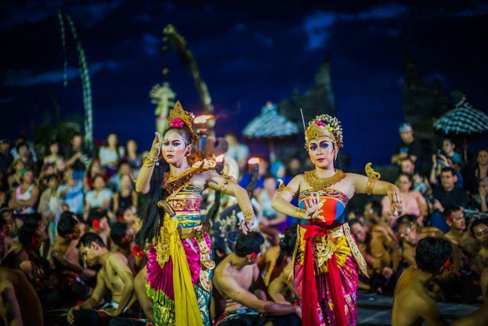 ilustrasi tarian tradisional (pexels.com/Aditya Agarwal)