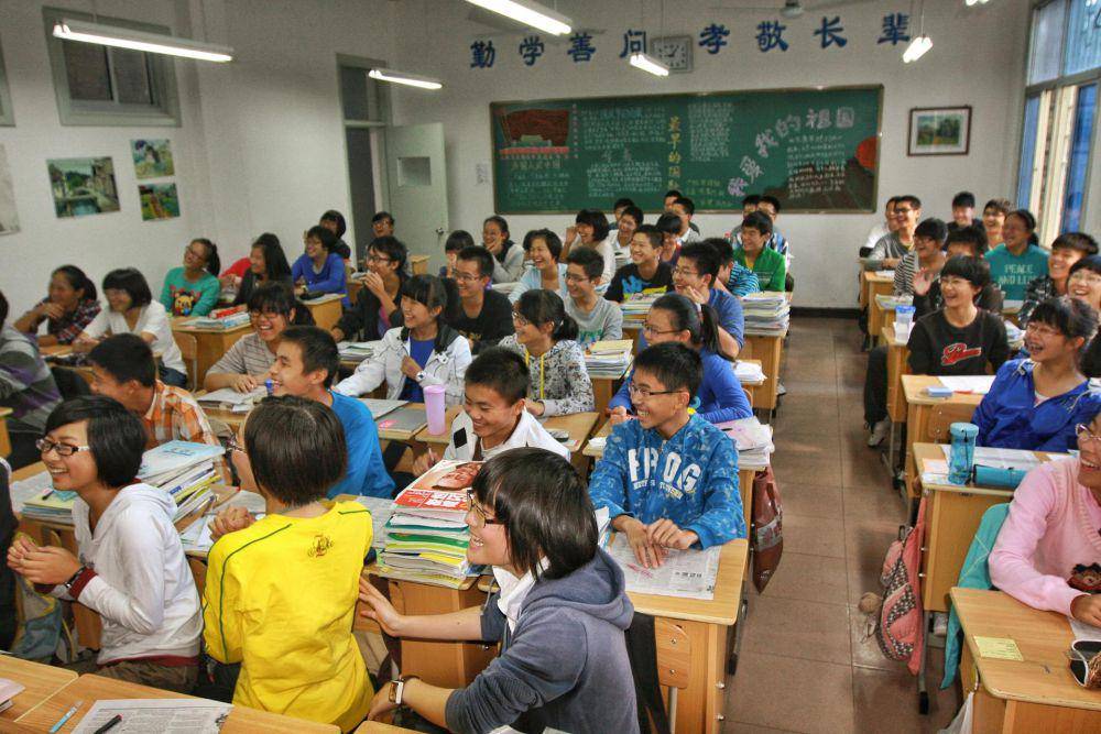ilustrasi siswa belajar bahasa Inggris di kelas (pexels.com/TonyNojmanSK)