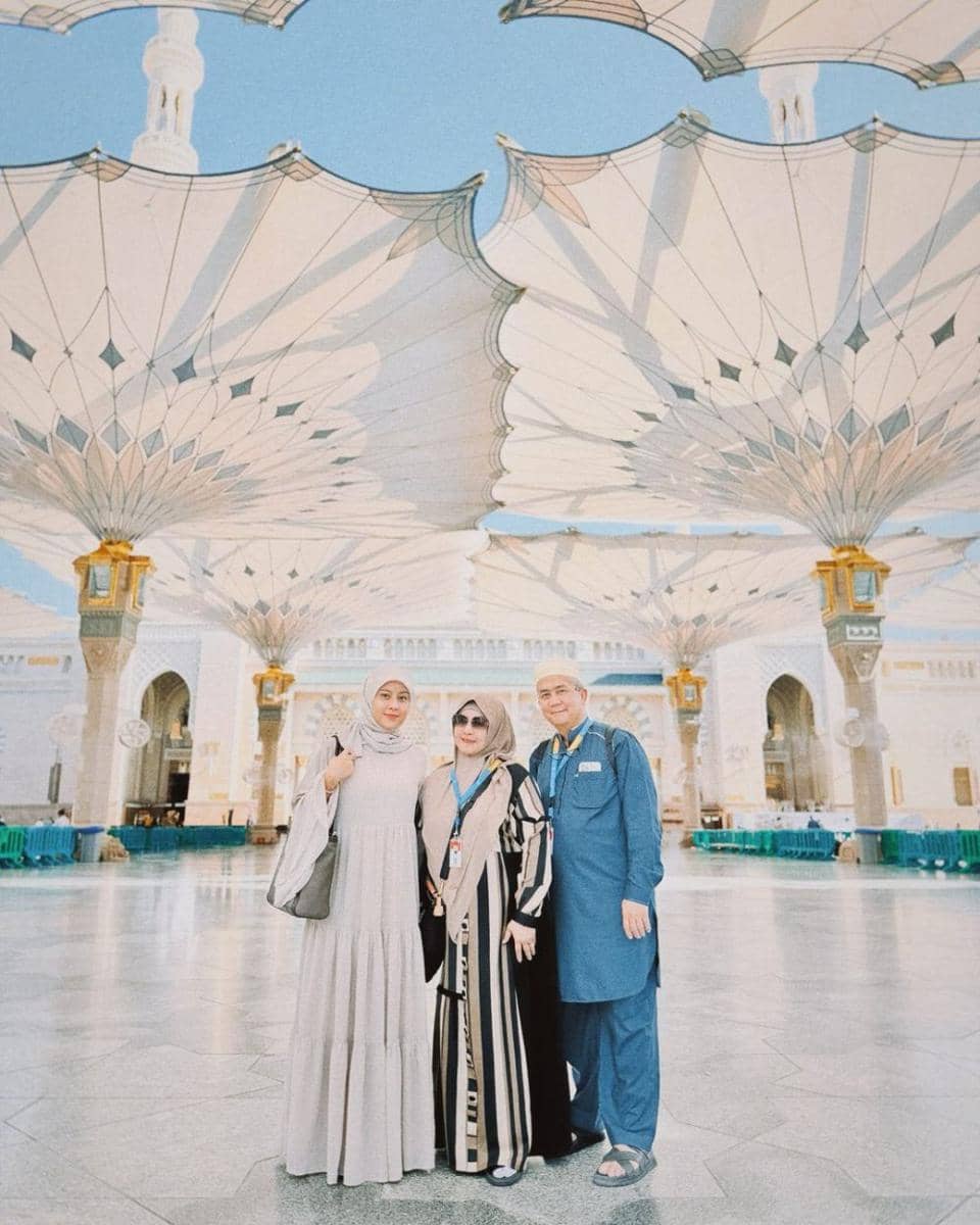 potret ibadah umrah (instagram.com/narinkovilda)