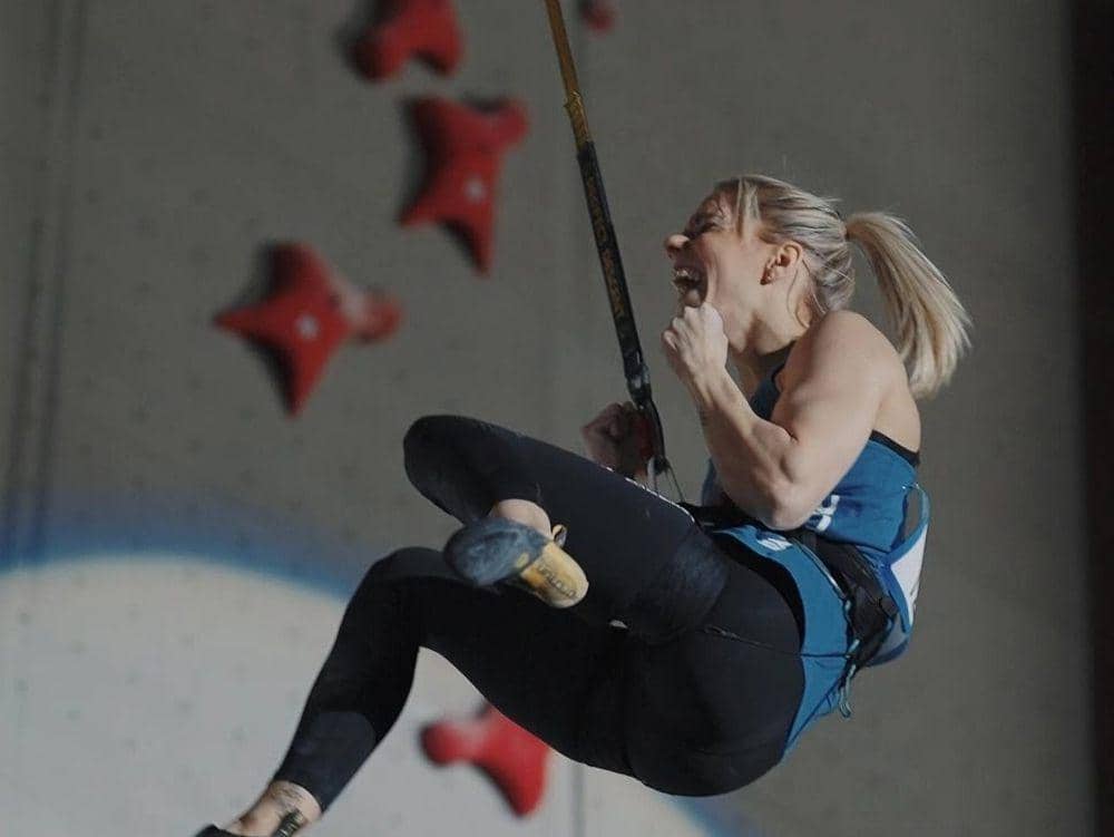 Pemanjat Polandia Aleksandra Miroslaw Raih Emas di Olimpiade 2024