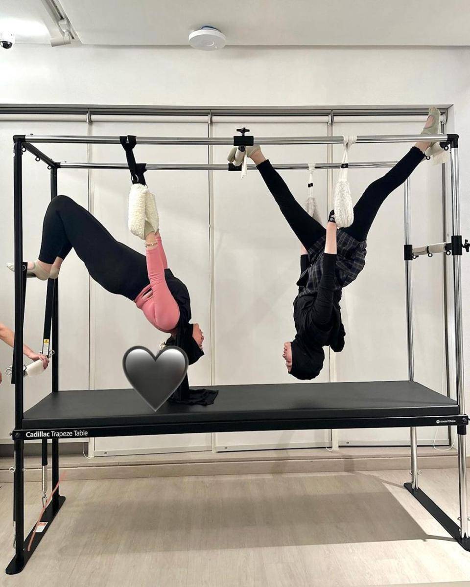 Inara Rusli berlatih pilates (instagram.com/mommy_starla)