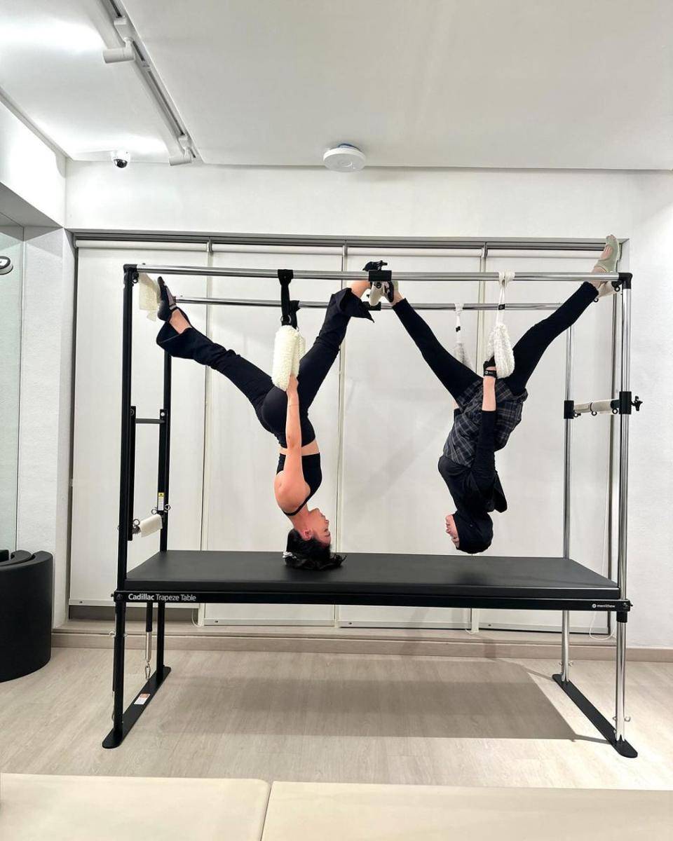 Inara Rusli berlatih pilates (instagram.com/mommy_starla)