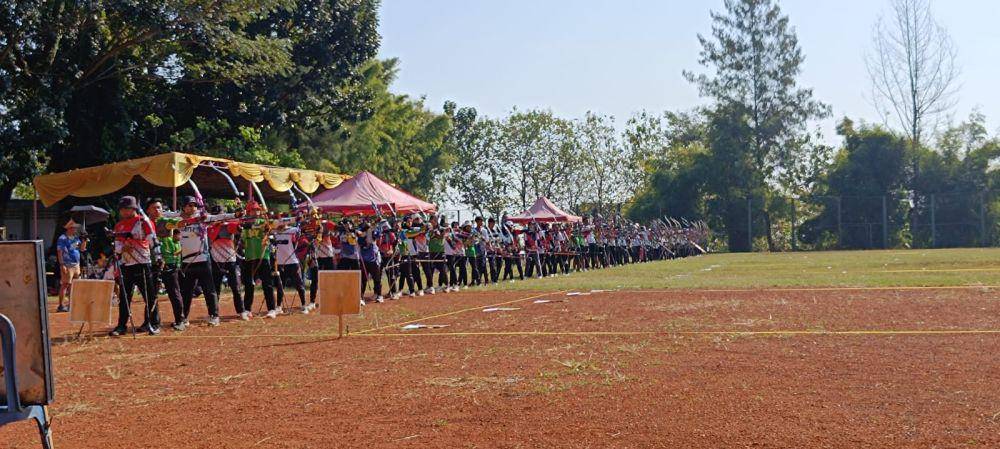 Uji coba tim panahan Jawa Tengah jelang PON Aceh-Sumut 2024 di Kota Semarang. (dok. Perpani Jateng)