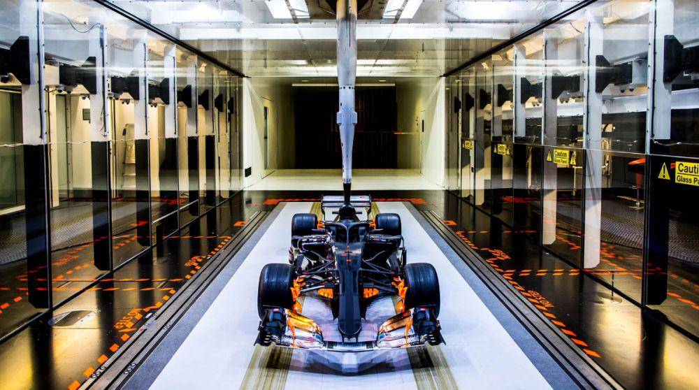 fasilitas wind tunnel Mercedes di Brackley, Inggris (mercedesamgf1.com)