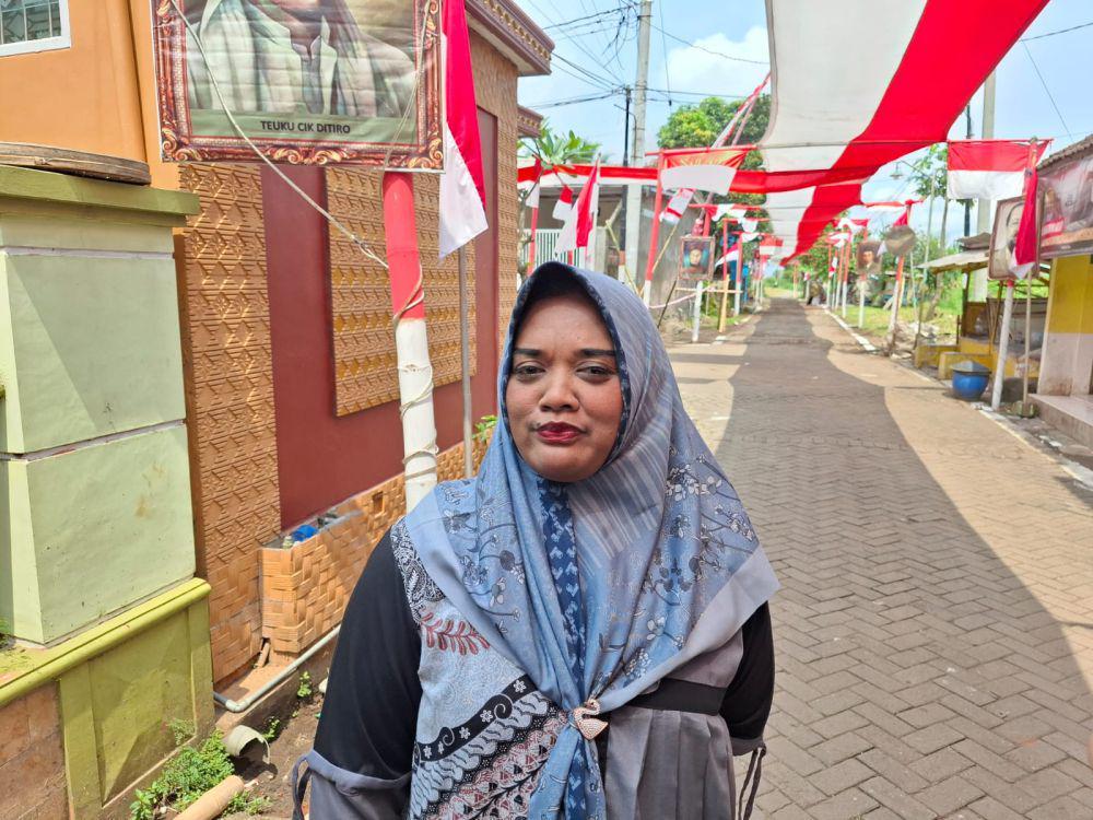 Ketua RT.37/RW.6, Iska Ismawati. (IDN Times/Rizal Adhi Pratama)