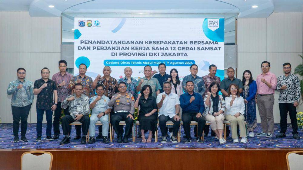 Bank DKI menggandeng Pemerintah Provinsi DKI Jakarta, Kepolisian Daerah Metro Jaya dan PT Jasa Raharja menandatangani Kesepakatan Bersama dan Perjanjian Kerja Sama terkait penambahan layanan pembayaran pajak. (Dok/Istimewa).