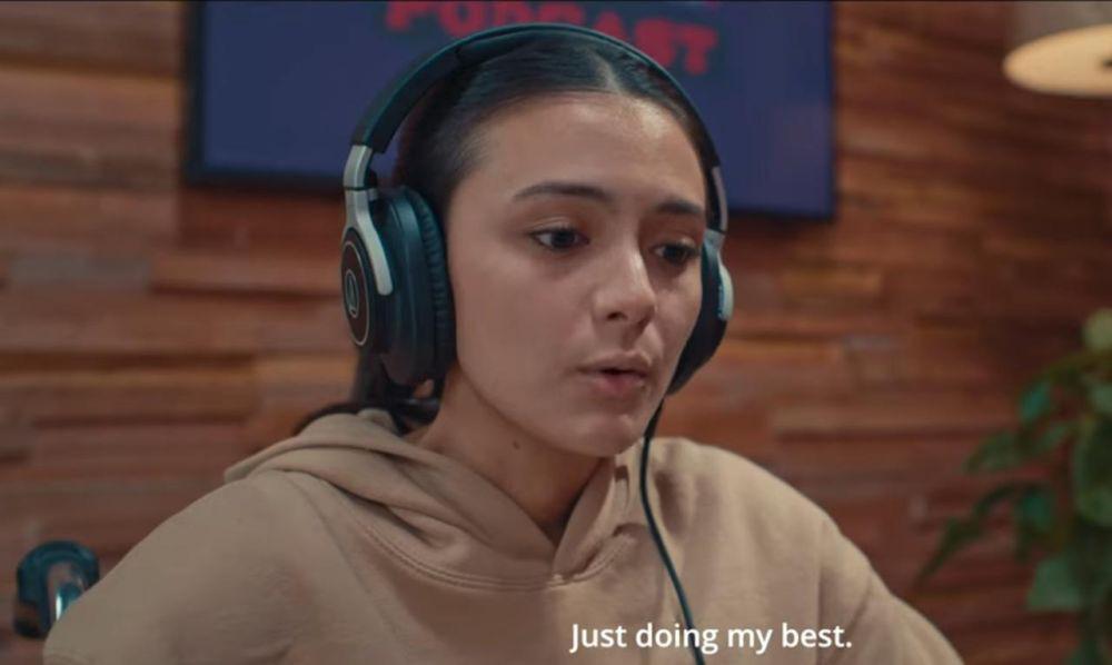 Adegan Laura Tampil di Podcast Bikin Amanda Rawles Rehat Syuting
