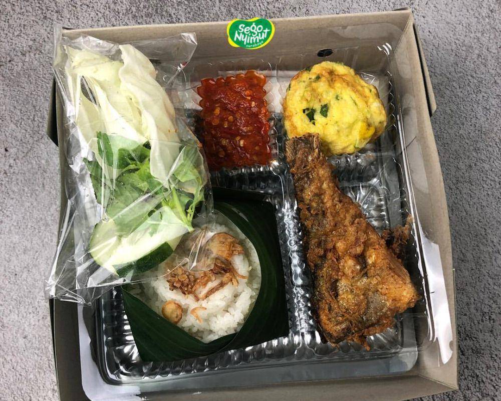 Menu nasi kotak penyetan bandeng Sego Nyimut. (instagram.com/segonyimutsurabaya)