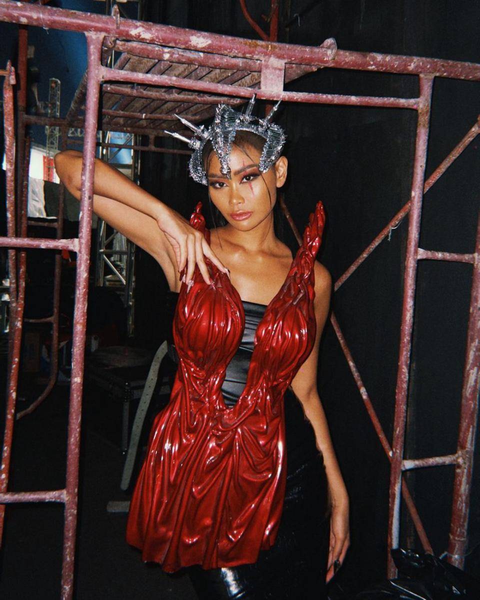 Sarah Tumiwa di Jember Fashion Carnaval 2024 (instagram.com/sarahtumiwa)