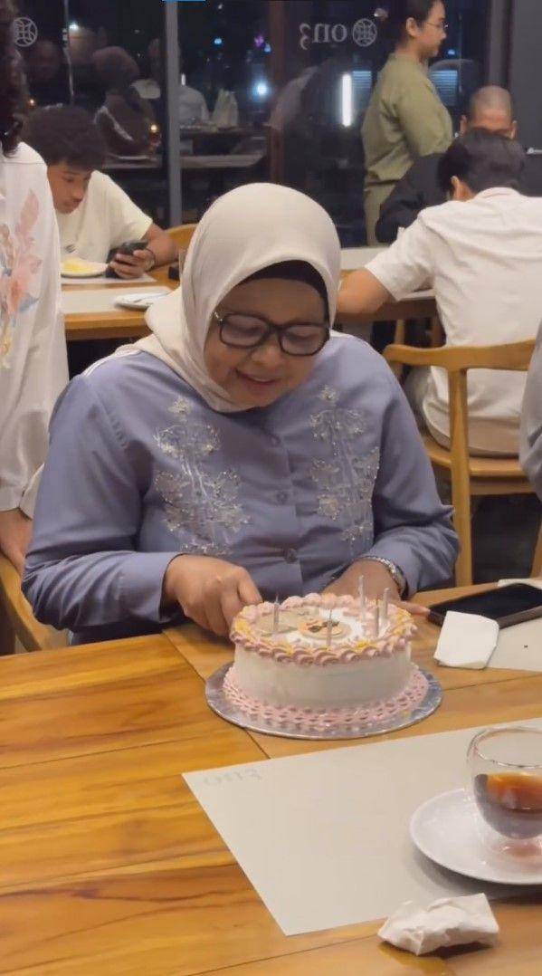 potret ulang tahun istri Anies Baswedan (instagram.com/fery.farhati)