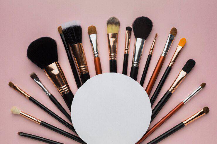 Ilustrasi brush makeup (freepik.com)
