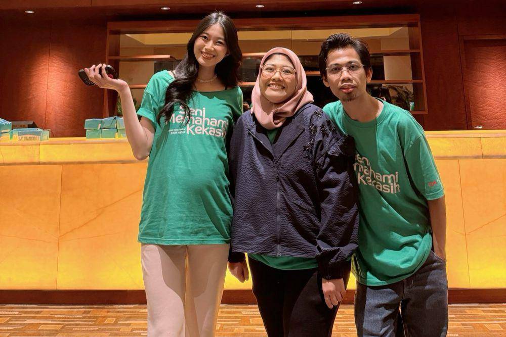 potret Desy Genoveva bersama Kalis Mardiasih dan Agus Mulyadi (x.com/desygenoveva_)