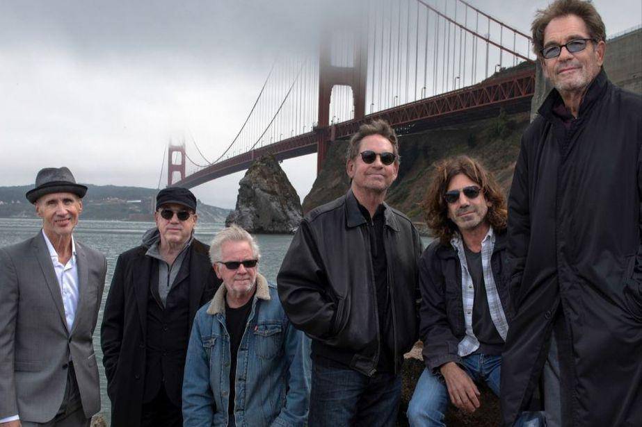 potret Huey Lewis and The News (Instagram.com/hueylewisandthenews)